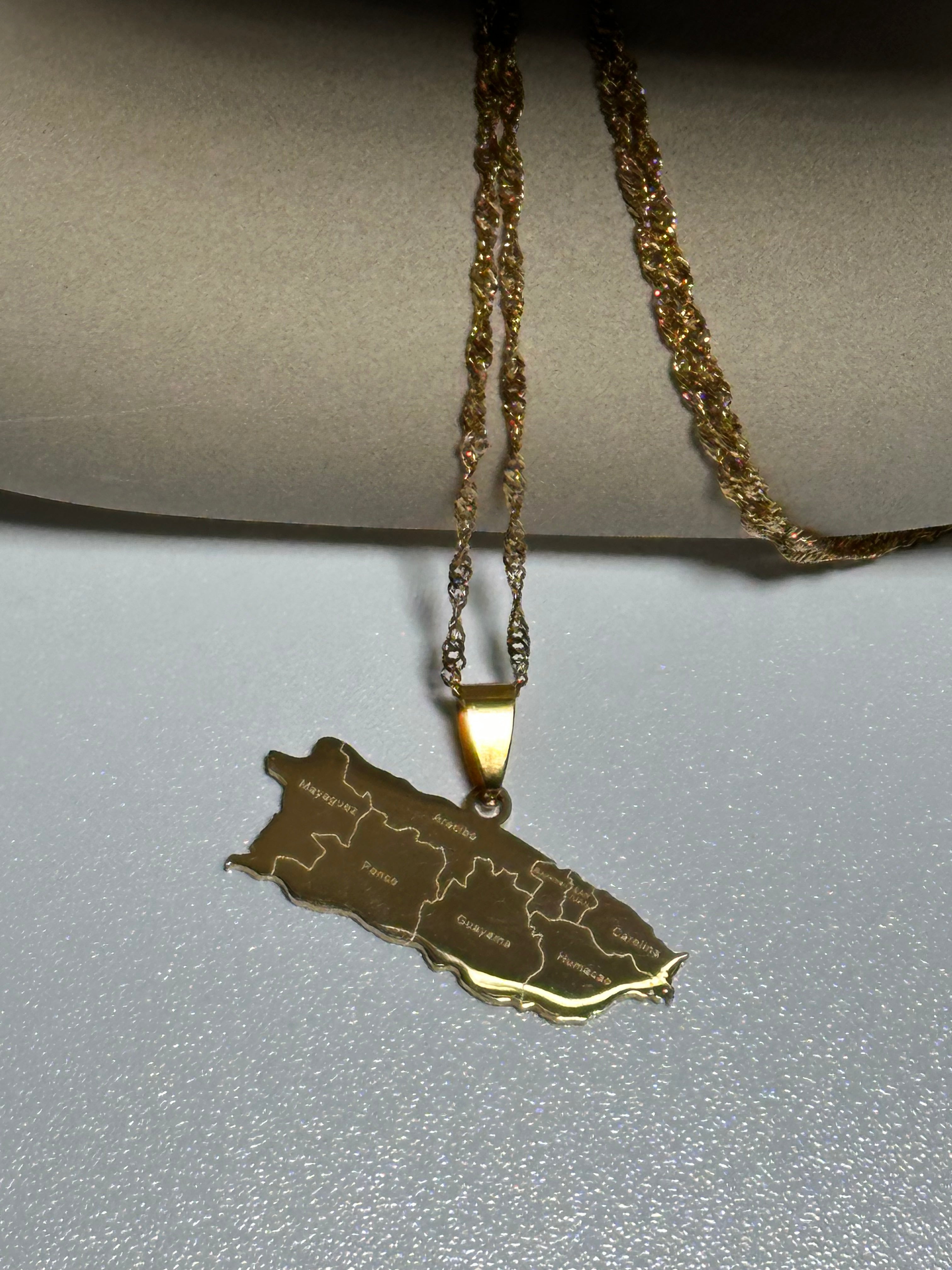 Isla Necklace (Gold)